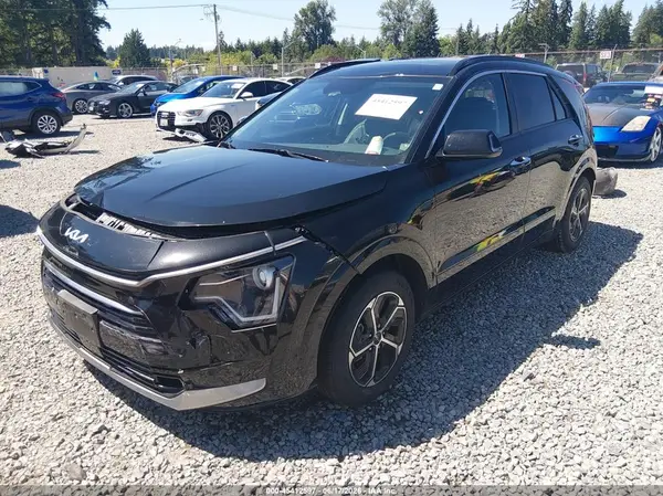 KNDCT3LE7P5036648 2023 KIA NIRO - Image 2