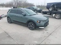 KNDCT3LE7P5045673 2023 KIA NIRO