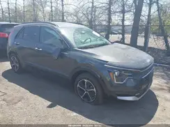 KNDCT3LE7P5086661 2023 KIA NIRO