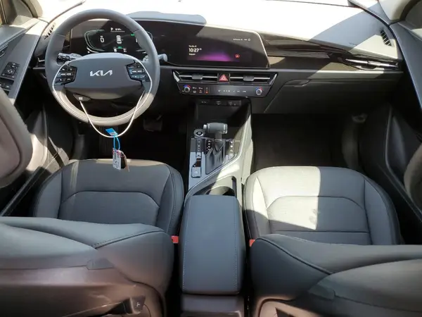 KNDCT3LE7S5251214 2025 KIA NIRO - Image 8