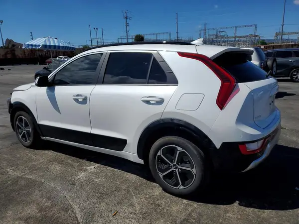 KNDCT3LE7S5263895 2025 KIA NIRO - Image 2