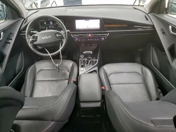 KNDCT3LE8P5034200 2023 KIA NIRO - Image 8