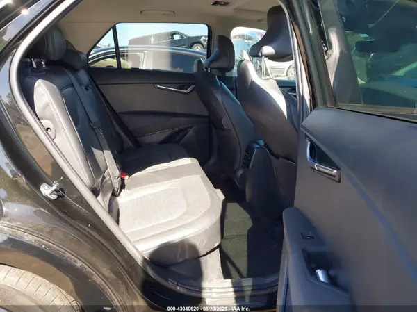 KNDCT3LE8P5038120 2023 KIA NIRO - Image 8