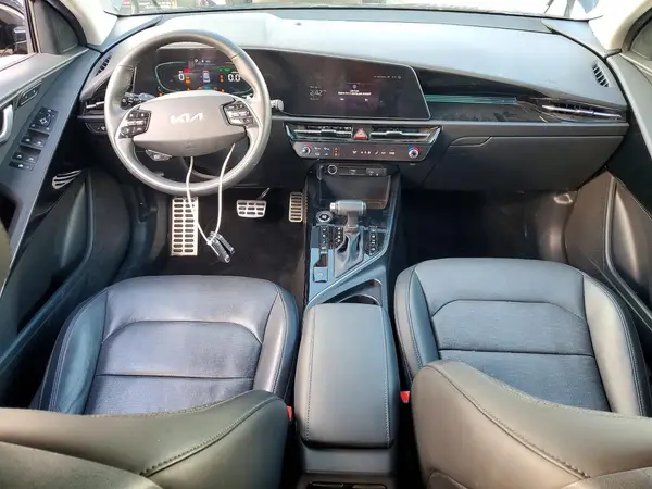 KNDCT3LE8P5038151 2023 KIA NIRO - Image 8