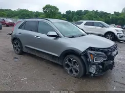 KNDCT3LE8P5059095 2023 KIA NIRO
