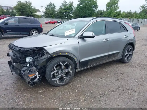 KNDCT3LE8P5059095 2023 KIA NIRO - Image 2