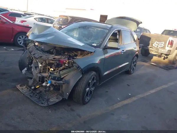 KNDCT3LE8P5061185 2023 KIA NIRO - Image 2