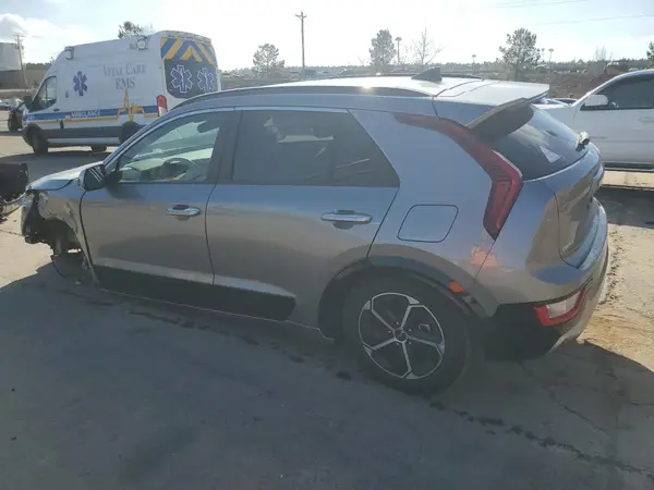 KNDCT3LE8P5106609 2023 KIA NIRO - Image 2