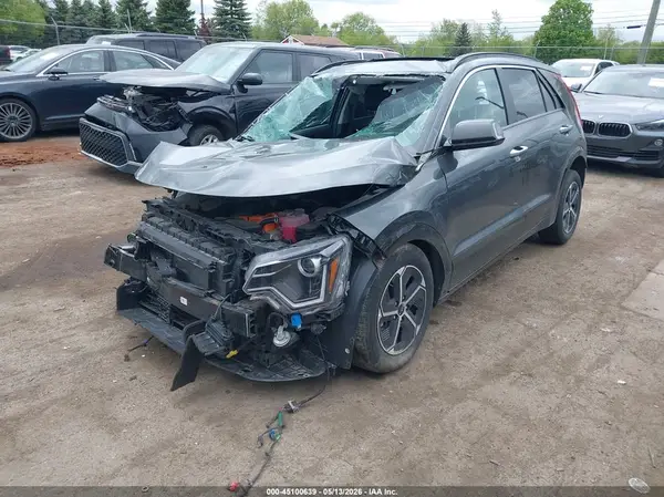 KNDCT3LE8S5232686 2025 KIA NIRO - Image 2
