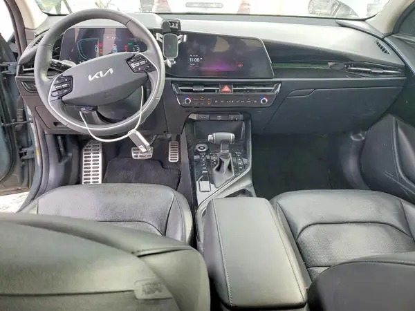 KNDCT3LE9P5096303 2023 KIA NIRO - Image 8