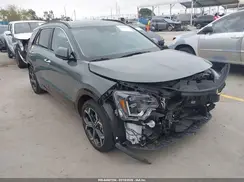 KNDCT3LE9S5278415 2025 KIA NIRO