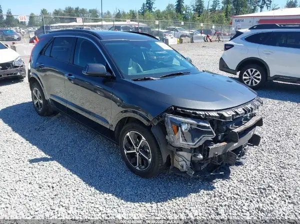 KNDCT3LEXP5084872 2023 KIA NIRO - Image 1