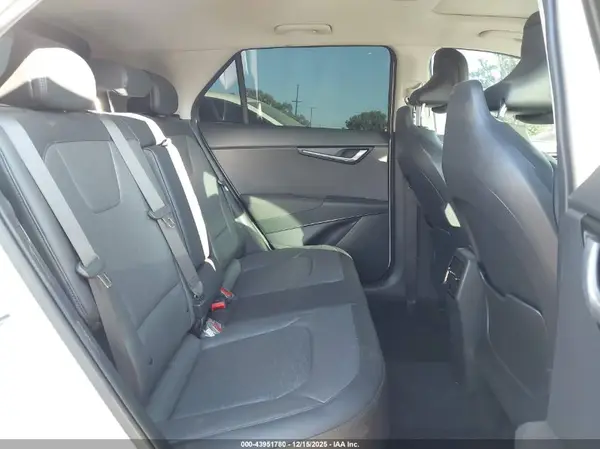 KNDCT3LEXR5125391 2024 KIA NIRO - Image 8