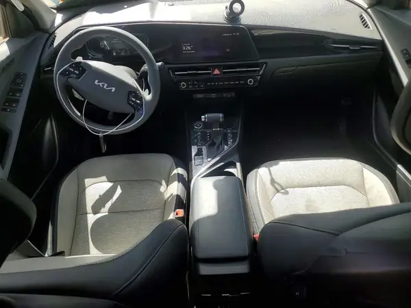 KNDCT3LEXS5217512 2025 KIA NIRO - Image 8