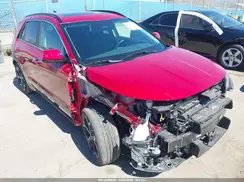 KNDCT3LEXS5218840 2025 KIA NIRO