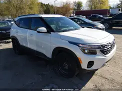 KNDEP2AA1R7596714 2024 KIA SELTOS