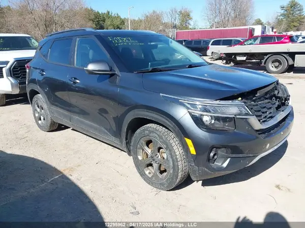 KNDEP2AA2N7245742 2022 KIA SELTOS - Image 1