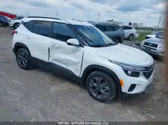 KNDEP2AA4R7607754 2024 KIA SELTOS