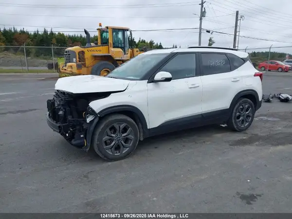 KNDEP2AA7R7490994 2024 KIA SELTOS - Image 2