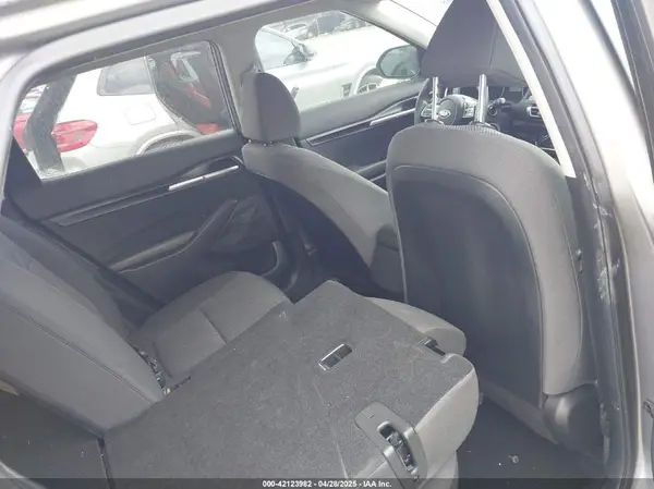 KNDEPCAA0M7045897 2021 KIA SELTOS - Image 8