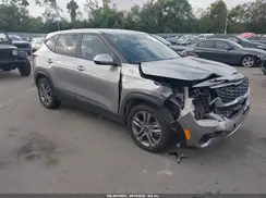 KNDEPCAA0M7048587 2021 KIA SELTOS