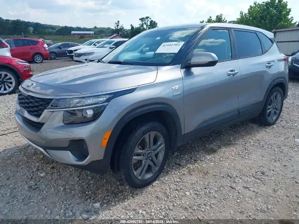 KNDEPCAA0M7106455 2021 KIA SELTOS - Image 2