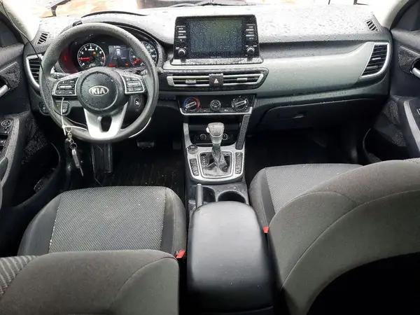 KNDEPCAA0M7118721 2021 KIA SELTOS - Image 8
