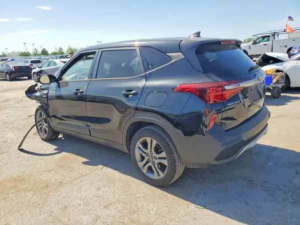 KNDEPCAA0M7141819 2021 KIA SELTOS - Image 2