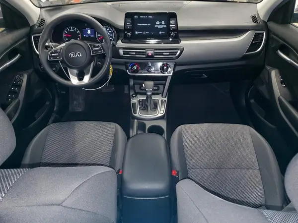 KNDEPCAA0M7152609 2021 KIA SELTOS - Image 8