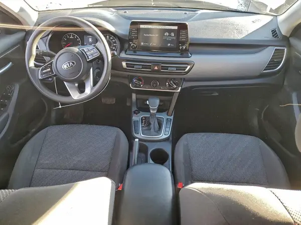 KNDEPCAA0M7192480 2021 KIA SELTOS - Image 8