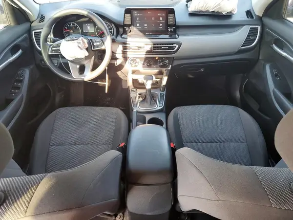 KNDEPCAA0M7210282 2021 KIA SELTOS - Image 8
