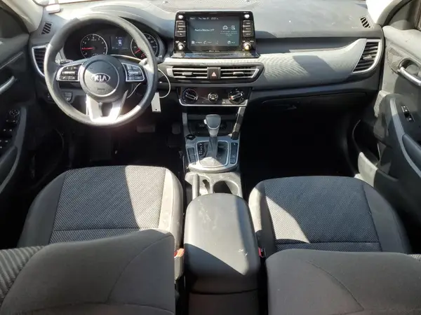 KNDEPCAA0M7211853 2021 KIA SELTOS - Image 8