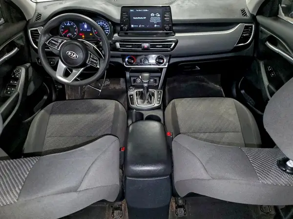 KNDEPCAA0M7216390 2021 KIA SELTOS - Image 8