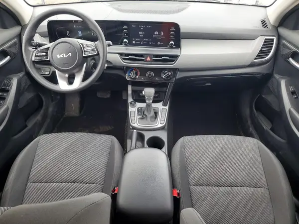 KNDEPCAA0R7502246 2024 KIA SELTOS - Image 8