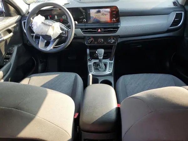 KNDEPCAA0R7541502 2024 KIA SELTOS - Image 8