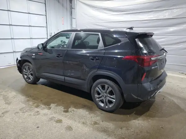 KNDEPCAA1M7045469 2021 KIA SELTOS - Image 2