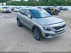 KNDEPCAA1M7049215 2021 KIA SELTOS