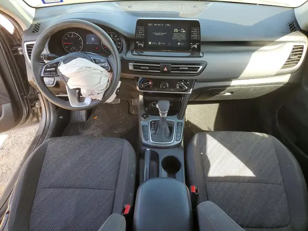 KNDEPCAA1M7080996 2021 KIA SELTOS - Image 8