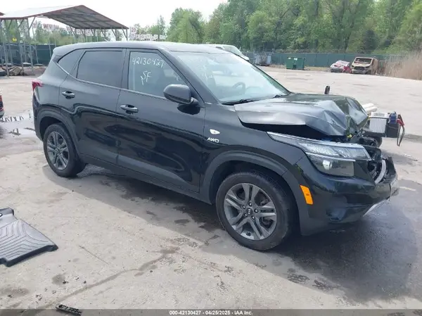 KNDEPCAA1M7116346 2021 KIA SELTOS - Image 1