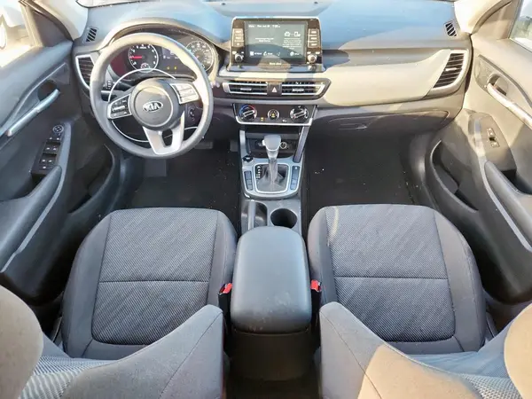 KNDEPCAA1M7130585 2021 KIA SELTOS - Image 8
