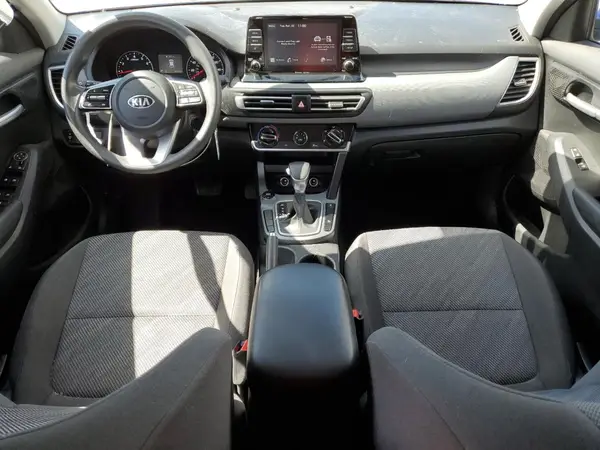 KNDEPCAA1M7156409 2021 KIA SELTOS - Image 8