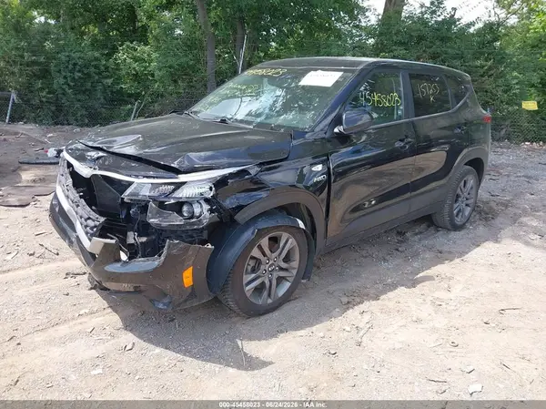KNDEPCAA1M7157253 2021 KIA SELTOS - Image 2