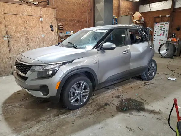 KNDEPCAA1M7166180 2021 KIA SELTOS - Image 1