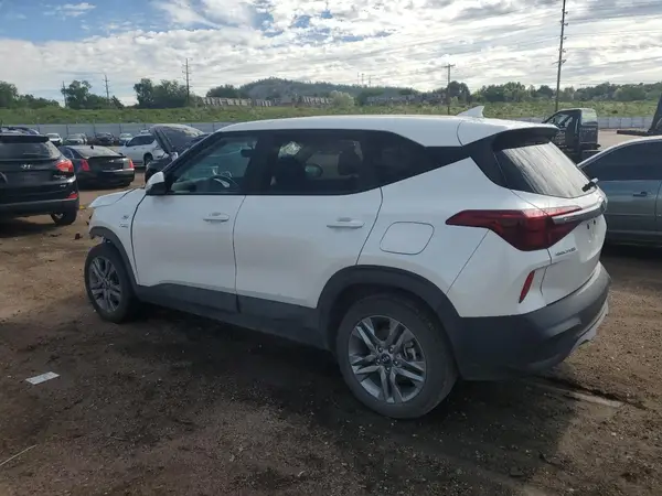 KNDEPCAA1M7231075 2021 KIA SELTOS - Image 2