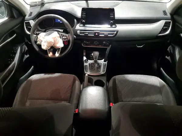 KNDEPCAA1M7232114 2021 KIA SELTOS - Image 8