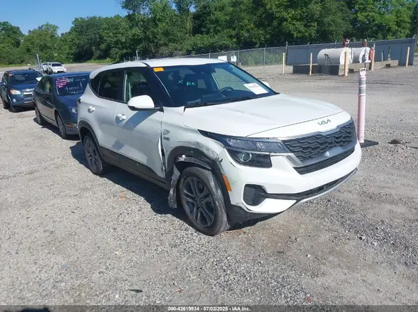 KNDEPCAA1N7330044 2022 KIA SELTOS - Image 1