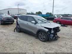 KNDEPCAA1P7448226 2023 KIA SELTOS