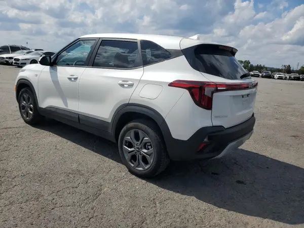 KNDEPCAA1R7481195 2024 KIA SELTOS - Image 2
