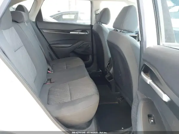 KNDEPCAA1R7525017 2024 KIA SELTOS - Image 8
