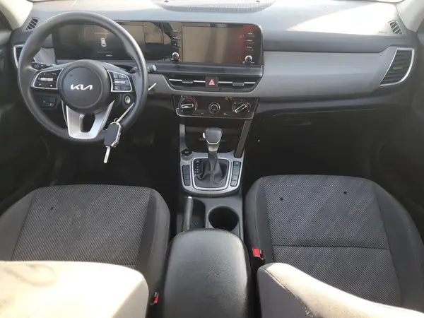KNDEPCAA1R7569101 2024 KIA SELTOS - Image 8